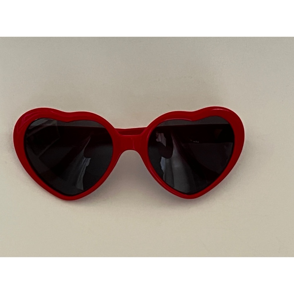 Red Heart Sunglasses NEW